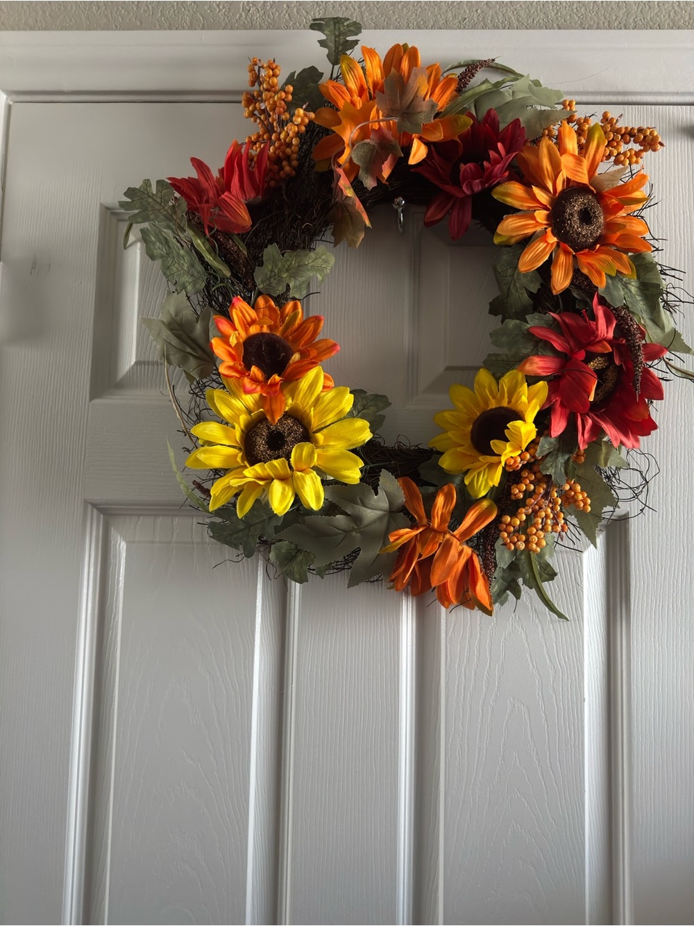 Used Autumn Fall Artificial Sunflower Wreath Door Wall Decor